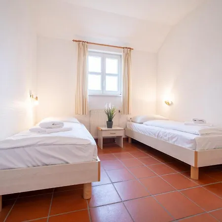 Rugana - Budget Mit 2 Schlafzimmern Und Terrasse A26 Apartmán Dranske